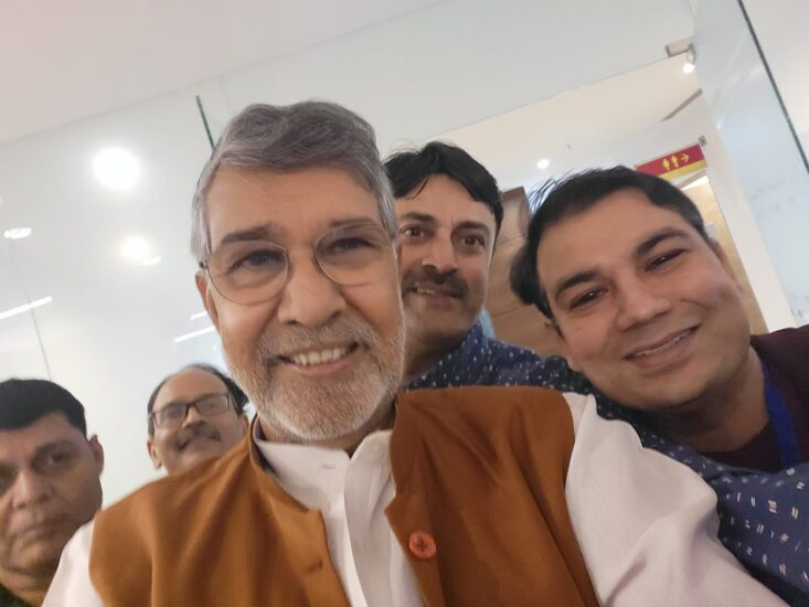 Dr. Vinod Sharma, best Memory Trainer in India shared a candid moment with Noble Prize awardee Dr. Kailash Satyarthi during Gyanotsava 2079